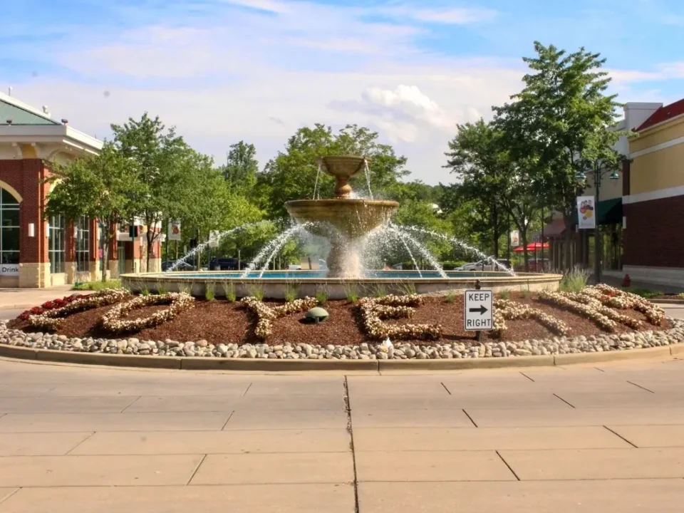 Fountain and landscaping at a town center plaza